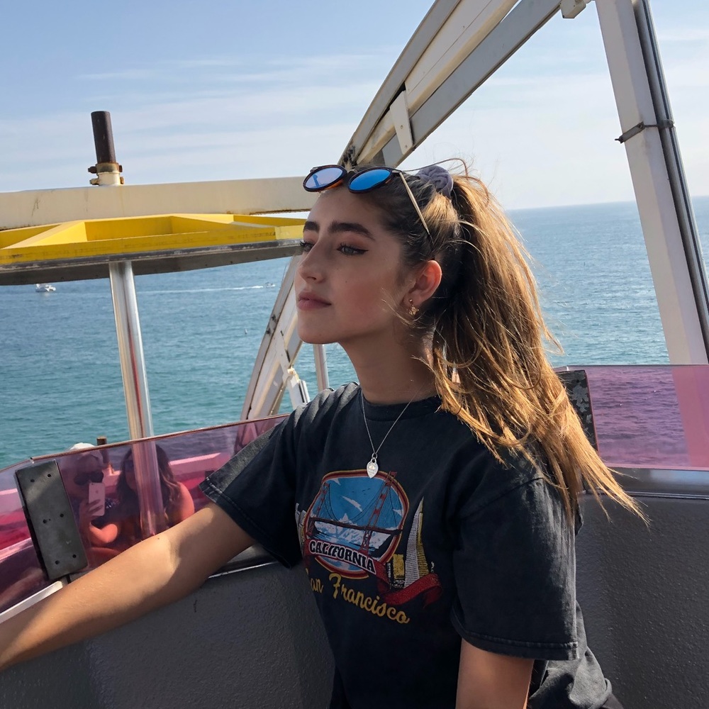 Meet your Posher, Emily